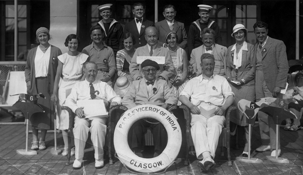 Passengers on board P&O's VICEROY OF INDIA in 1935